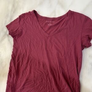 American Eagle Outfitters Maroon Short Sleeve Tee